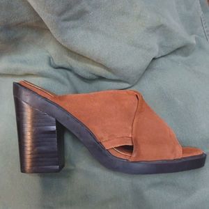 UO Urban Outfitters Suede Chunky Block Platform Heel Sandals Shoes Size 9